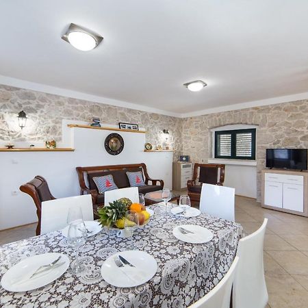 Ana Apartments Blace Bagian luar foto