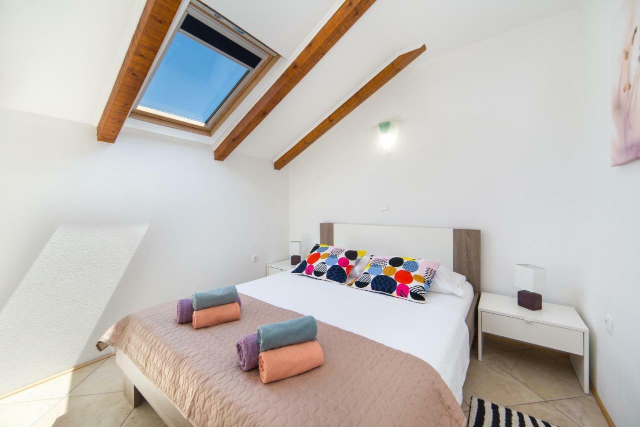 Ana Apartments Blace Bagian luar foto