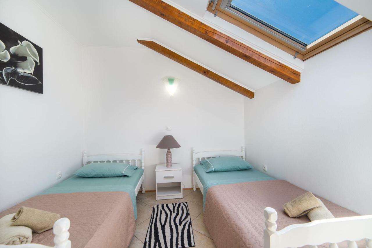 Ana Apartments Blace Bagian luar foto
