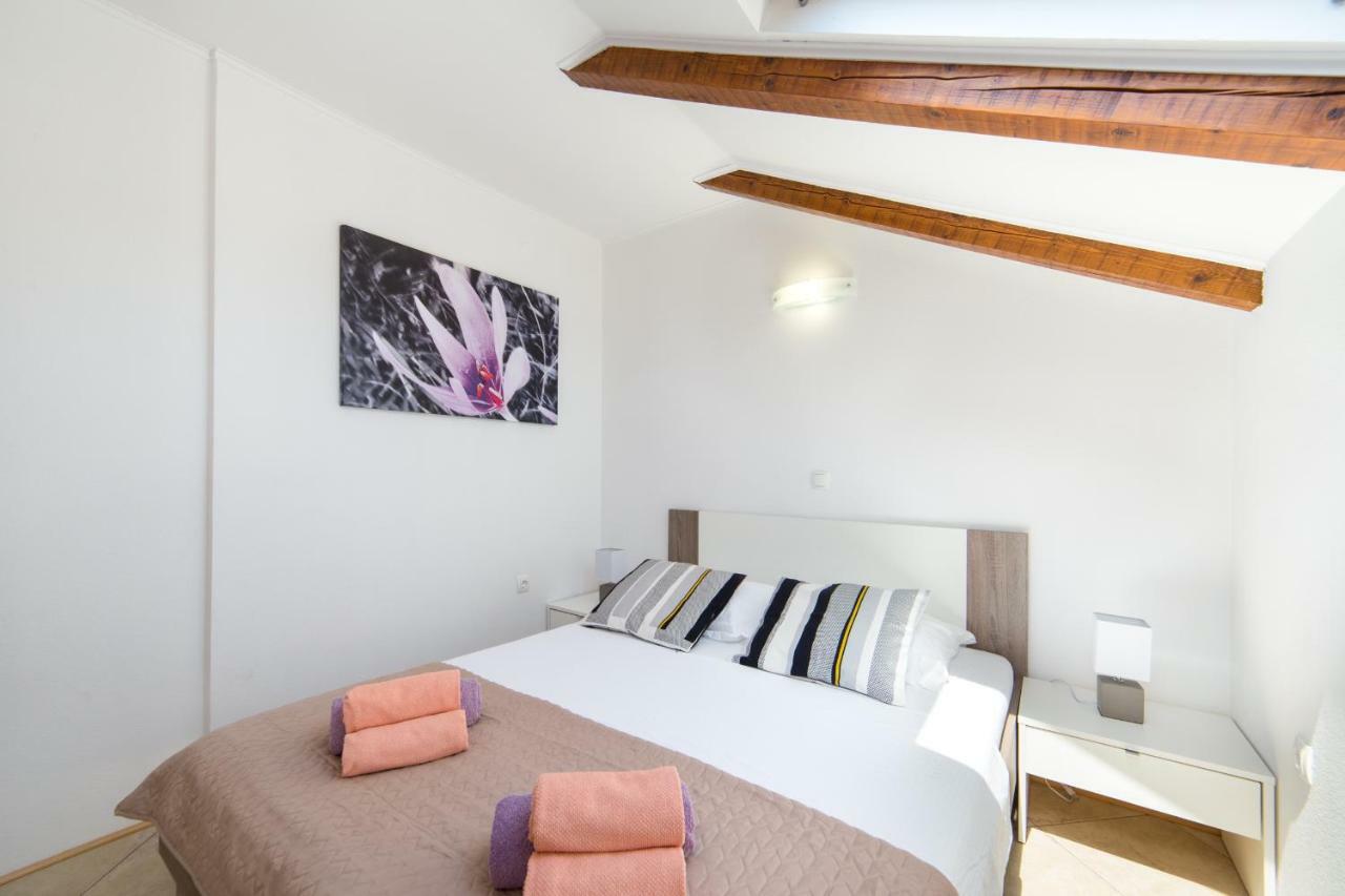Ana Apartments Blace Bagian luar foto