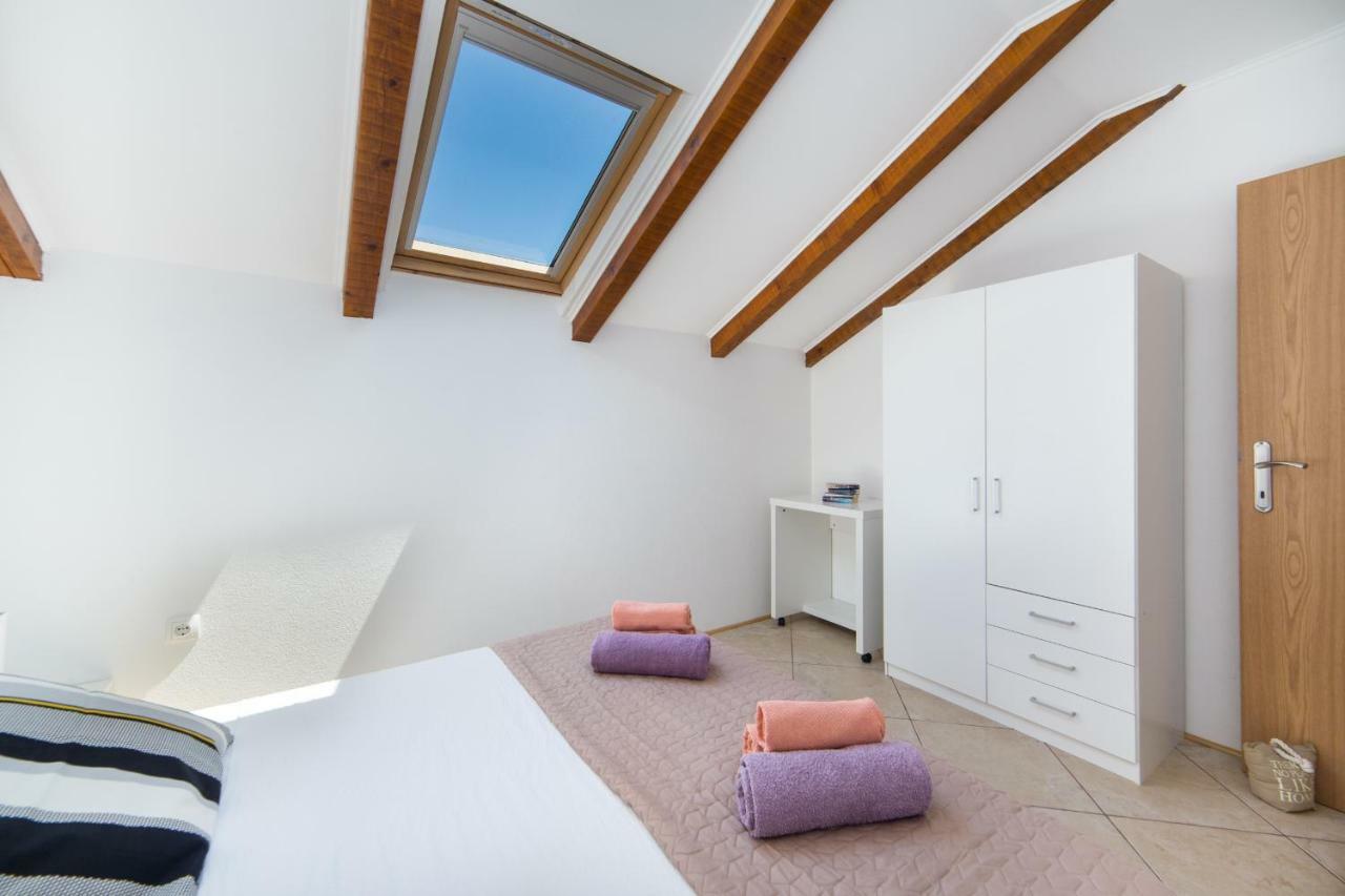 Ana Apartments Blace Bagian luar foto